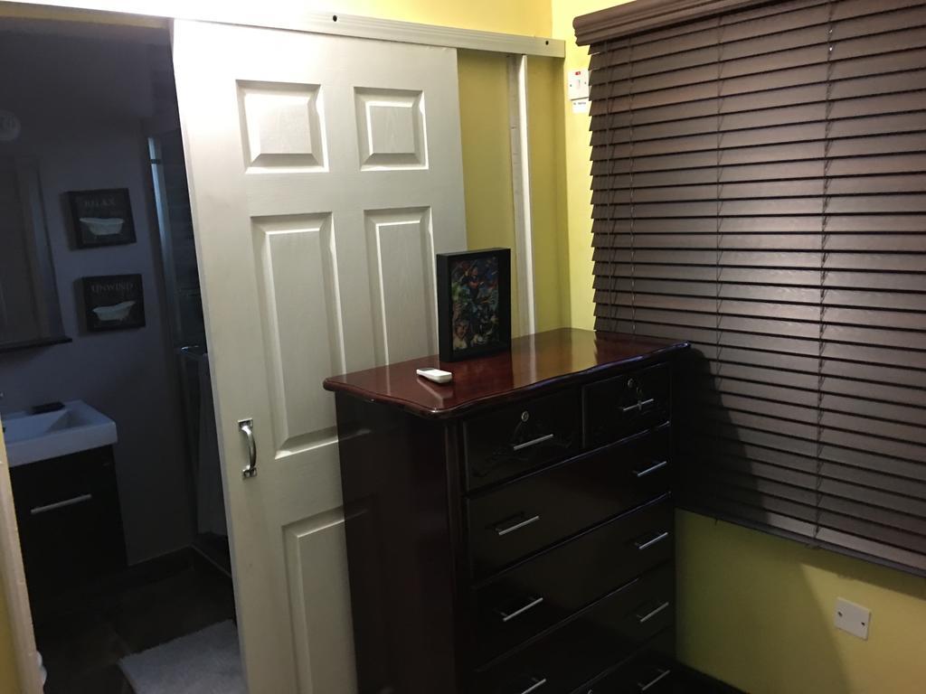 Abacus Jamaica The Zana Suites Kingston Eksteriør bilde